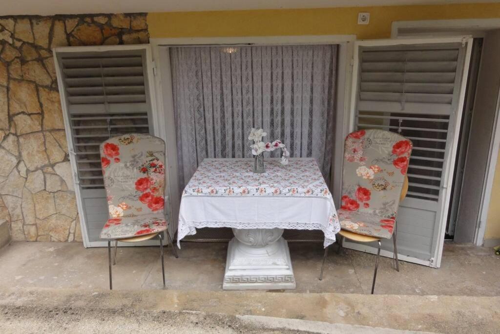Croatia Zadar Borik Paar Apartment Studio Garden View Number 1 ภายนอก รูปภาพ